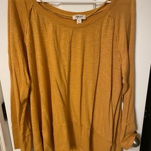 Style & Co long sleeve shirt, higher in front lower in back
